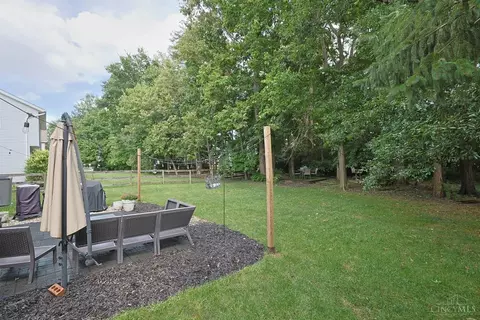 Exterior - 1147 Stableview Cir, Hamilton Township, OH 45039 photo 11 of 14