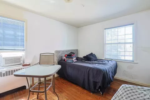 Bedroom - 3097 Riddle View Ln, Cincinnati, OH 45220 photo 5 of 5