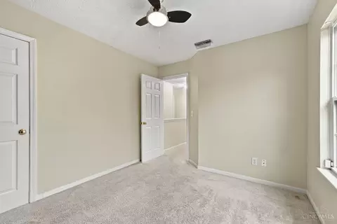 Bedroom - 6572 Eagleview Dr, Mason, OH 45040 photo 2 of 7