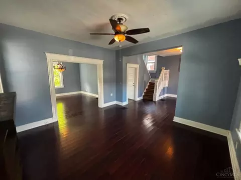 Living - 279 Helen St, Cincinnati, OH 45219 photo 4 of 6