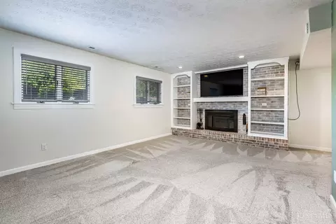 Living - 4953 Brant Rd, Morrow, OH 45152 photo 8 of 10