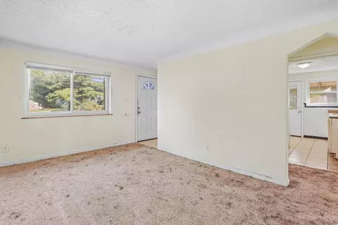 Living - 5601 Lester Rd, Cincinnati, OH 45213 photo 1 of 2