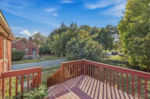 Exterior - 5601 Lester Rd, Cincinnati, OH 45213 photo 2 of 4