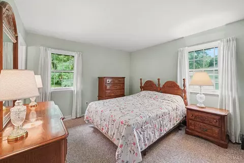 Bedroom - 9811 Lorelei Dr, Cincinnati, OH 45231 photo 1 of 3