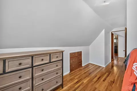 Entry Way - 6747 Plainfield Rd, Cincinnati, OH 45236 photo 7 of 7