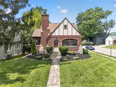 Exterior - 6747 Plainfield Rd, Cincinnati, OH 45236 photo 2 of 7