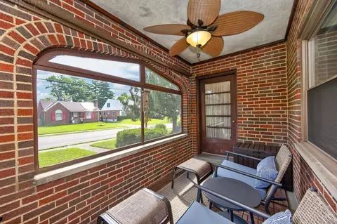 Exterior - 6747 Plainfield Rd, Cincinnati, OH 45236 photo 6 of 7