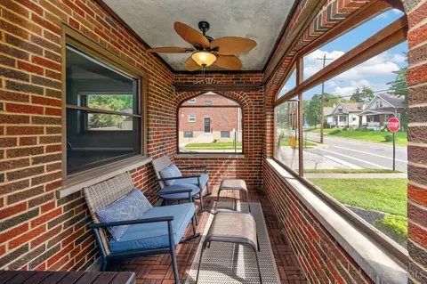 Exterior - 6747 Plainfield Rd, Cincinnati, OH 45236 photo 5 of 7