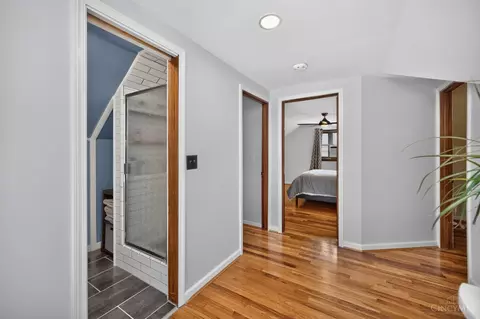 Entry Way - 6747 Plainfield Rd, Cincinnati, OH 45236 photo 6 of 7