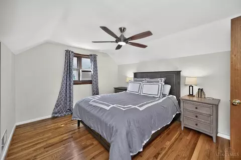 Bedroom - 6747 Plainfield Rd, Cincinnati, OH 45236 photo 2 of 7