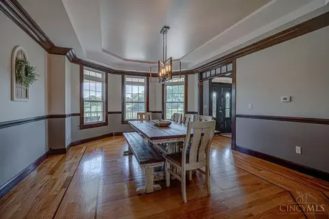 Dining - 4962 Thomas Rd, Trenton, OH 45067 photo 1 of 2