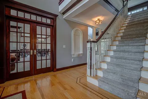 Entry Way - 4962 Thomas Rd, Trenton, OH 45067 photo 1 of 2