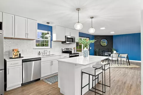 Kitchen - 5741 Nickview Dr, Cincinnati, OH 45247 photo 1 of 5