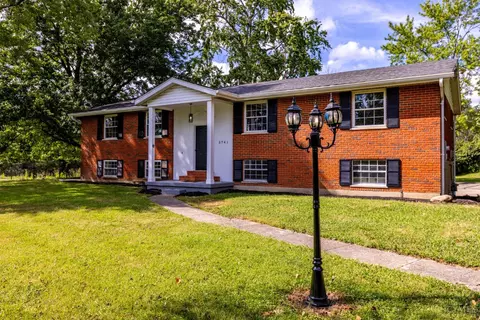Exterior - 5741 Nickview Dr, Cincinnati, OH 45247 photo 8 of 9