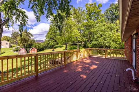 Exterior - 5741 Nickview Dr, Cincinnati, OH 45247 photo 6 of 9