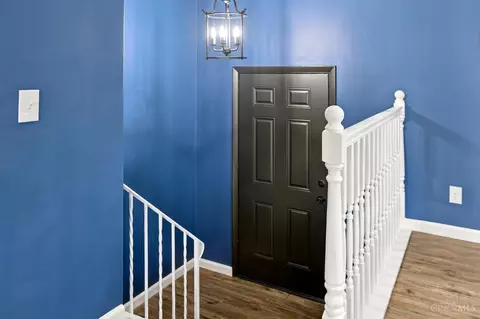 Entry Way - 5741 Nickview Dr, Cincinnati, OH 45247 photo 1 of 1