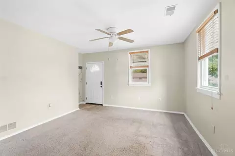 Living - 2665 Roosevelt Ave, Cincinnati, OH 45231 photo 1 of 2