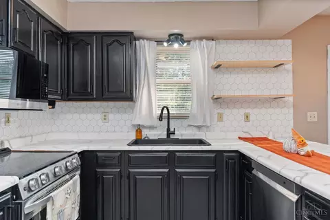 Kitchen - 5781 Camp Run Rd, Georgetown, OH 45121 photo 4 of 5