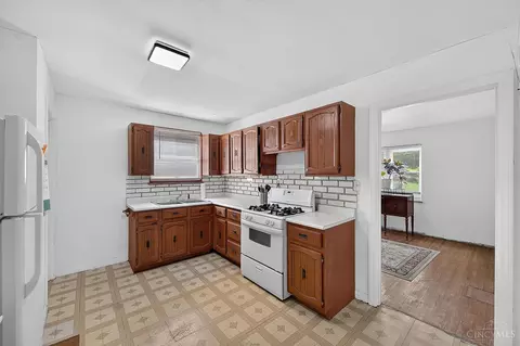 Kitchen - 204 Mechanic St, Reading, OH 45215 photo 2 of 2