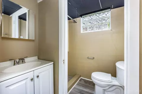 Bath - 2845 Dunaway Ave, Cincinnati, OH 45211 photo 2 of 2