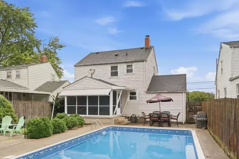 Exterior - 809 Eaton Ave, Hamilton, OH 45013 photo 9 of 9