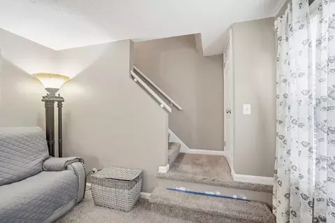 Entry Way - 809 Eaton Ave, Hamilton, OH 45013 photo 2 of 2