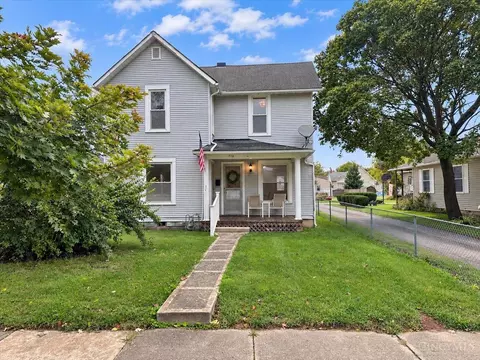 718 Fayette St, Washington Court House, OH 43160
