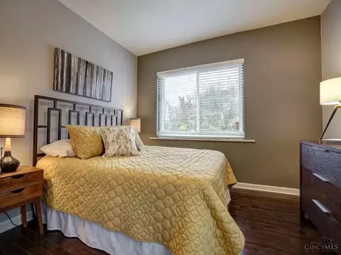 Bedroom - 2201 Reading Rd, Cincinnati, OH 45202 photo 10 of 13