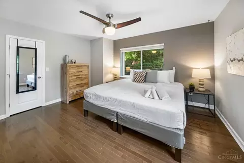 Bedroom - 2201 Reading Rd, Cincinnati, OH 45202 photo 6 of 13