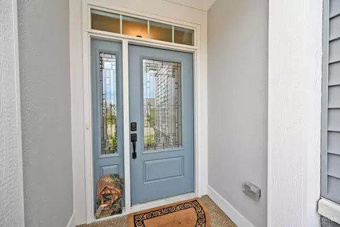 Entry Way - 1341 Brookchase Cir, Hamilton Township, OH 45039 photo 2 of 3