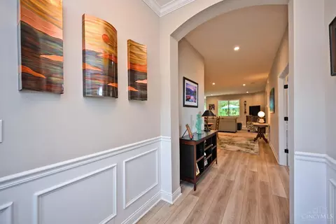 Entry Way - 1341 Brookchase Cir, Hamilton Township, OH 45039 photo 3 of 3