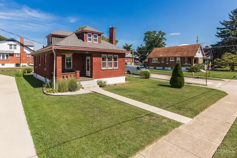 3302 Wardall Ave, Cheviot, OH 45211