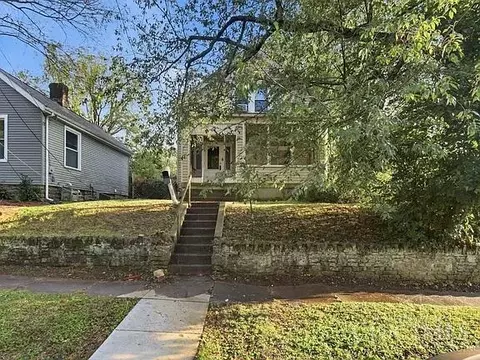 6605 Windward St, Cincinnati, OH 45227
