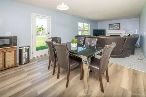 Dining - 12085 Brookway Dr, Cincinnati, OH 45240 photo 3 of 3