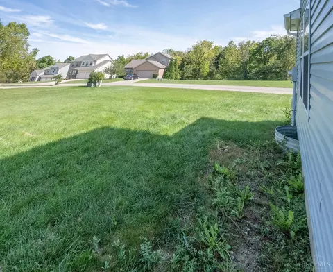 Exterior - 12085 Brookway Dr, Cincinnati, OH 45240 photo 4 of 5