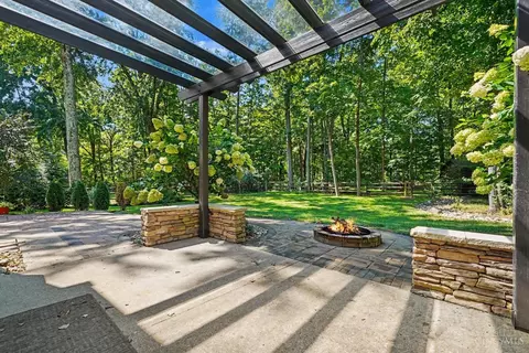 Exterior - 11257 Marlette Dr, Cincinnati, OH 45249 photo 6 of 9