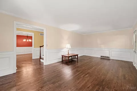 Living - 11257 Marlette Dr, Cincinnati, OH 45249 photo 2 of 5