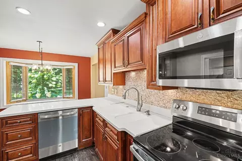 Kitchen - 11257 Marlette Dr, Cincinnati, OH 45249 photo 3 of 3