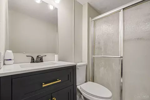 Bath - 3587 Wayne Ave, North Bend, OH 45052 photo 4 of 4