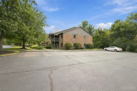 Exterior - 7633 Montgomery Rd, Cincinnati, OH 45236 photo 9 of 12