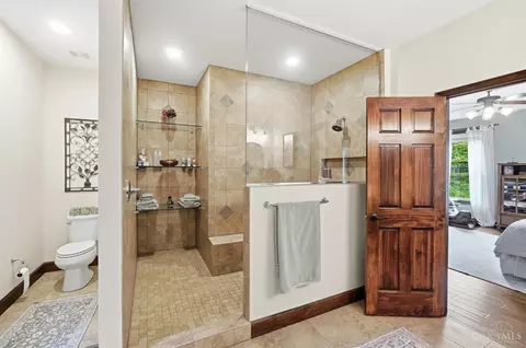 Bath - 5073 Beechwood Rd, Cincinnati, OH 45244 photo 8 of 13