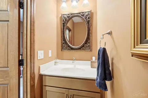 Bath - 5073 Beechwood Rd, Cincinnati, OH 45244 photo 2 of 13