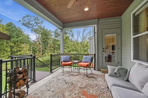 Exterior - 5073 Beechwood Rd, Cincinnati, OH 45244 photo 8 of 11