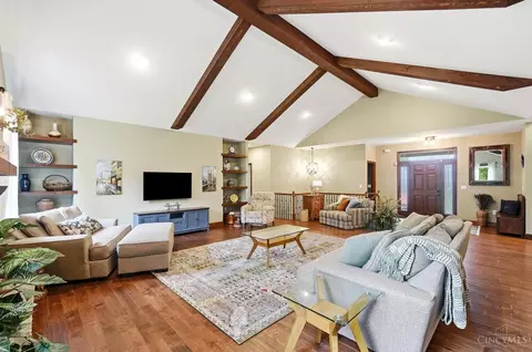 Living - 5073 Beechwood Rd, Cincinnati, OH 45244 photo 2 of 4