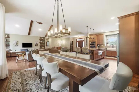Dining - 5073 Beechwood Rd, Cincinnati, OH 45244 photo 2 of 3