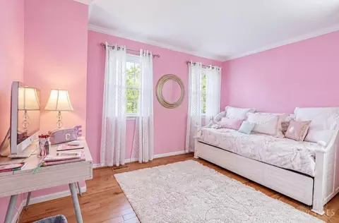 Bedroom - 824 Shawnee Trace Ct, Cincinnati, OH 45255 photo 6 of 6