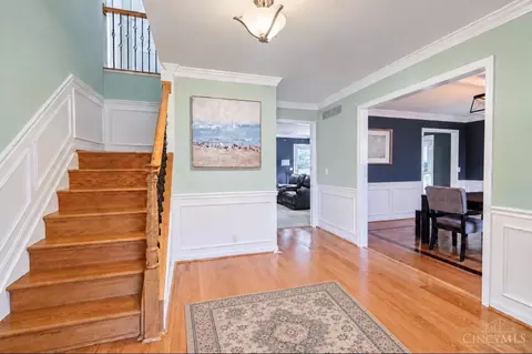 Entry Way - 824 Shawnee Trace Ct, Cincinnati, OH 45255 photo 1 of 4