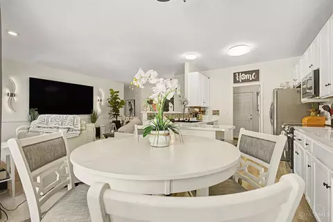 Dining - 40 Teil Tree Ct, Monroe, OH 45050 photo 2 of 4