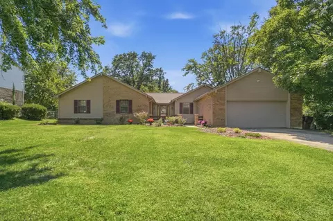 7321 Jean Dr, West Chester, OH 45069