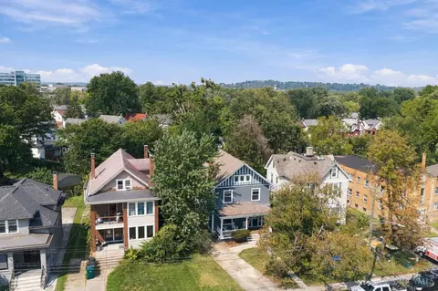 View/Area - 2830 Madison Rd, Cincinnati, OH 45209 photo 1 of 2